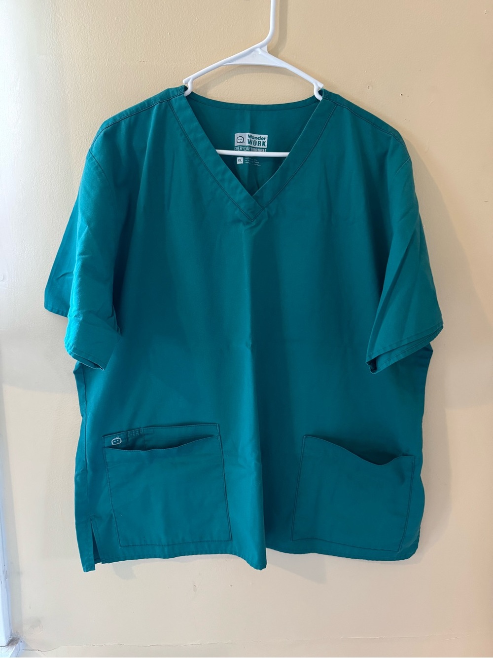 🎄5 for $20WonderWink Women’s Teal V-Neck Scrub Top 2 Pocket XL